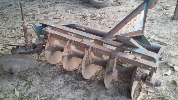 ขายรถไถไอซากิ TS2205 22แรงพร้อมใช้งาน อุปกรณ์ครบครับ