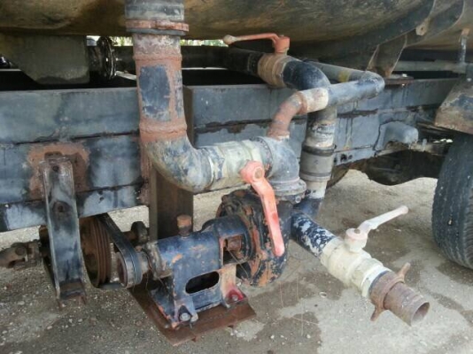 รถ6ล้อน้ำ145แรง ISUZU. JCM เครื่อง6BB-208116. ถังน้ำจุประมาณ6000ลิตร ยางสวยเต็ม 900-20