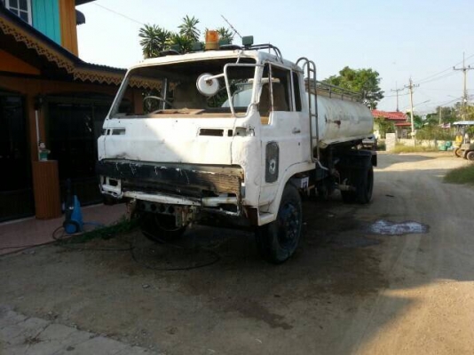 รถ6ล้อน้ำ145แรง ISUZU. JCM เครื่อง6BB-208116. ถังน้ำจุประมาณ6000ลิตร ยางสวยเต็ม 900-20