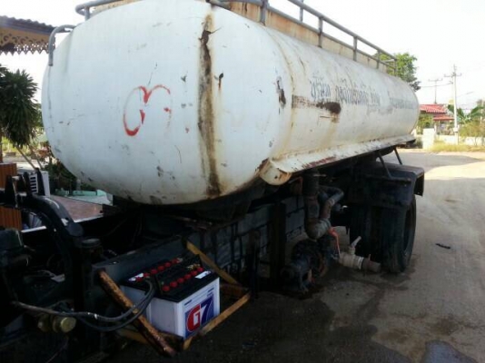 รถ6ล้อน้ำ145แรง ISUZU. JCM เครื่อง6BB-208116. ถังน้ำจุประมาณ6000ลิตร ยางสวยเต็ม 900-20