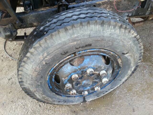 รถ6ล้อน้ำ145แรง ISUZU. JCM เครื่อง6BB-208116. ถังน้ำจุประมาณ6000ลิตร ยางสวยเต็ม 900-20