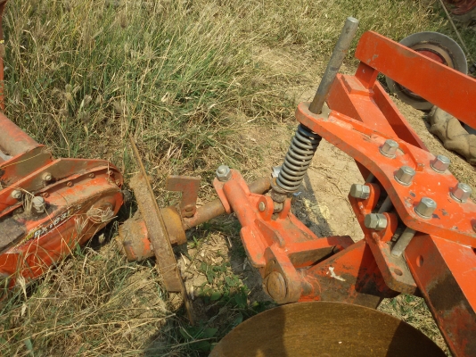 ปัญญาแทรคเตอร์เตอร์..จัดมาให้ครับ ด่วน!!!ผานบุก ตราช้าง DP 243H (ใช้กับรุ่น 50-70แรง) (อ.คลองขลุง จ.กำแพงเพชร)