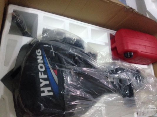 ขายเครื่องเรือ Hyfong 2.5 ,2.5 โฟ , 6 hp , 6 โฟ , 9.9 hp รับบัตรเครดิตด้วยครับ