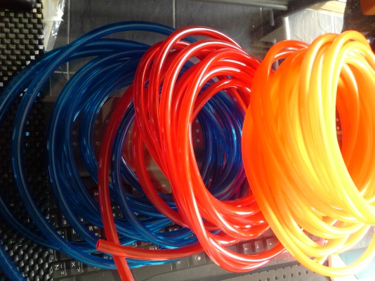 ท่อน้ำมันใช้ได้กับเรือทุกรุ่นครับ