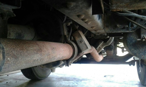 รถมิตซู 10 ล้อ หลังถนน FN517M - TB  191 แรงม้า.  ปี 38  สนใจติดต่อ  081 - 6079515