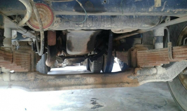 รถมิตซู 10 ล้อ หลังถนน FN517M - TB  191 แรงม้า.  ปี 38  สนใจติดต่อ  081 - 6079515