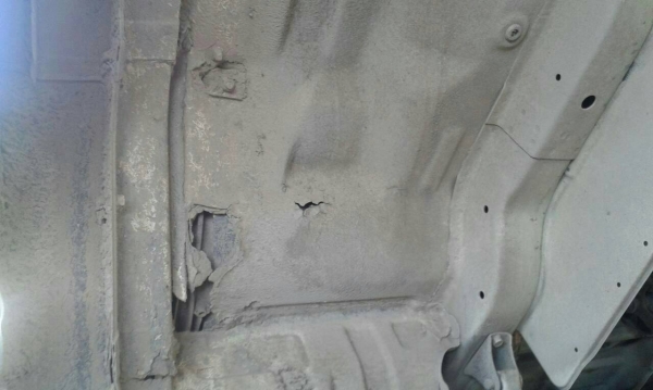 รถมิตซู 10 ล้อ หลังถนน FN517M - TB  191 แรงม้า.  ปี 38  สนใจติดต่อ  081 - 6079515