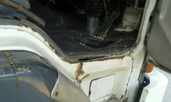 รถมิตซู 10 ล้อ หลังถนน FN517M - TB  191 แรงม้า.  ปี 38  สนใจติดต่อ  081 - 6079515