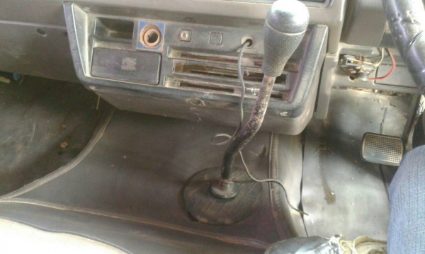 รถมิตซู 10 ล้อ หลังถนน FN517M - TB  191 แรงม้า.  ปี 38  สนใจติดต่อ  081 - 6079515