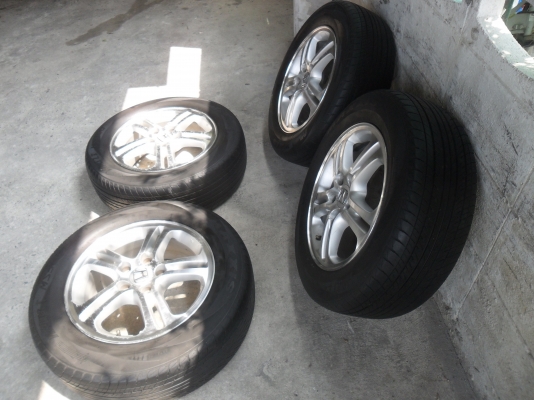 ล้อแม็ก 16นิ้ว 5รู114 ฮอนด้า พร้อมยาง สวยๆ 4 ล้อ ราคา 5500 บาท