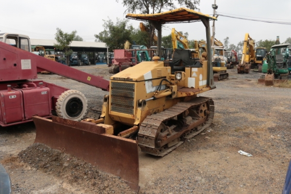 จองเดือนนี้ลดไปเลยอีก 50,000 Mitsubishi BD2G เก่านอกแท้ๆ