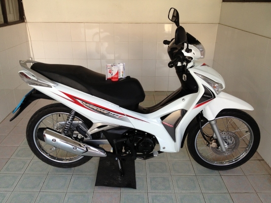 Wave125i โฉมล่าสุด ลายใหม่ สต๊าดมือ วิ่ง6000 รถ9เดือน (ของแถม 4 รายการ)