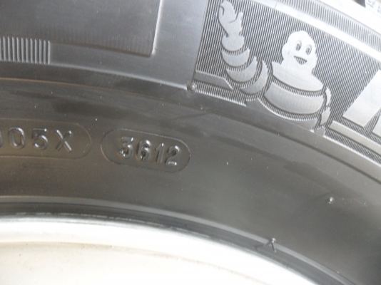 ล้อแม็ก 15นิ้ว 5รู114 ไทรตั้น พร้อมยาง สวยๆ 4 ล้อ ราคา 4300 บาท ล้อแม็ก 15นิ้ว 5รู114 ไทรตั้น พร้อมยาง สวยๆ 4 ล้อ ราคา 4300 บาท