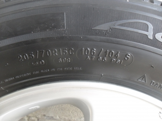 ล้อแม็ก 15นิ้ว 5รู114 ไทรตั้น พร้อมยาง สวยๆ 4 ล้อ ราคา 4300 บาท ล้อแม็ก 15นิ้ว 5รู114 ไทรตั้น พร้อมยาง สวยๆ 4 ล้อ ราคา 4300 บาท