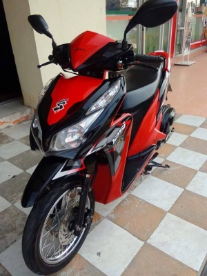 Honda Click 125 i ลาย Street เท่ห์มีสไตล์ รถสวยวิ๊ง ขับดีมาก ประหยัดน้ำมัน