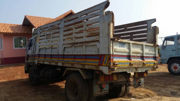 ขายรถบรรทุก6ล้อดั้ม HINOFG2J เครื่องJC8C 210แรงทะเบียนเต็ม ขายรถบรรทุก6ล้อดั้ม HINOFG2J เครื่องJC8C 210แรงทะเบียนเต็ม