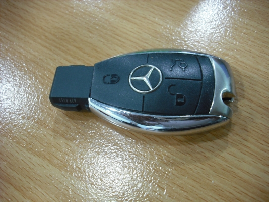 Frame กุญแจ Benz