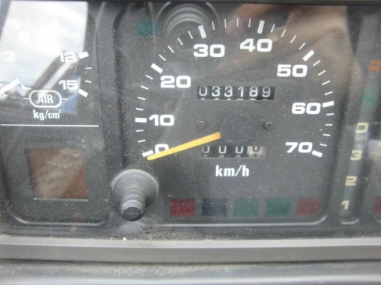 เครน 4 ล้อ TR100M-1