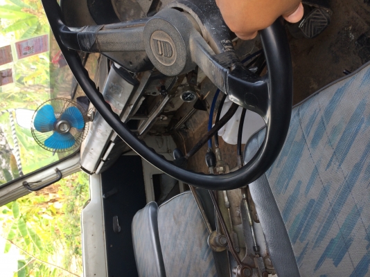 ขาย UD CW30m เครื่อง220 แรง 2เพลาดั้ม