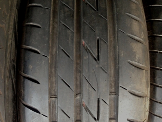 - ขายยาง BRIDGESTONE ep200 215/60/16 ปี13 - ขายยาง BRIDGESTONE ep200 215/60/16 ปี13