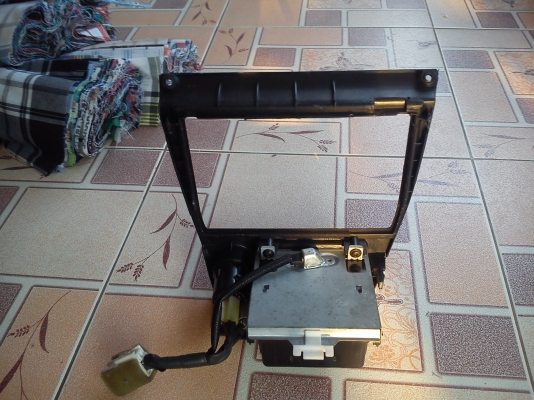 กรอบพร้อมช่องที่ต่อบุหรี่ของรถTOYOTA AE100-101 กรอบพร้อมช่องที่ต่อบุหรี่ของรถTOYOTA AE100-101