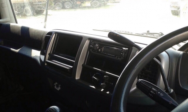 ขายรถบรรทุก 10 ล้อหัวลาก HINO MEGA 260 แรงม้าปี 2553 ติดแก็ส NGV ภายในดำ ราคา 1450000