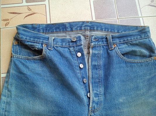 กางเกงยีนส์ Levis 501 made in USA กางเกงยีนส์ Levis 501 made in USA