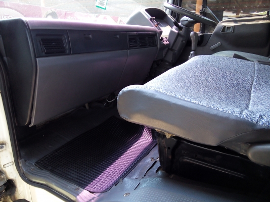 6 ล้อกลาง  *Euro.2*  HINO  *สมอทอง*  FC4J  150 แรงม้า  *ยาว 5.50 ม.*  รถสวยเดิม+สวยจริง * รถห้างแท้ * มีเล่มพร้อมโอน *