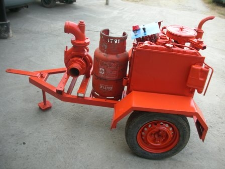 เครื่องยนต์ A14 Nissan เชื้อเพลิงแก๊ส LPG ติดตั้งปั๊มหอยโข่ง 4" เคลื่อนย้ายสะดวก