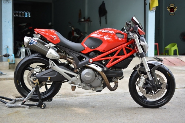 DUCATI MONSTER 696 รุ่นปี 2010 นางฟ้า แต่งเต็ม ทะเบียนพร้อมโอน 275,000 -