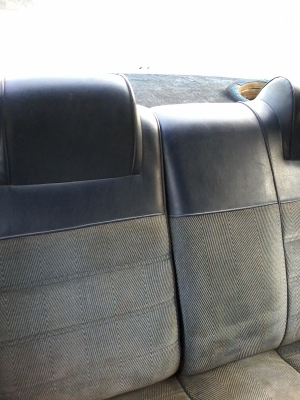 ซื้อมาไม่มีเวลาทำครับรุ่นสองประตูหายากลงรูปใหม่สียังบางอยู่ครับ