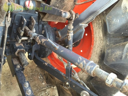 ขายรถไถมือสอง L4708 พร้อม บุ้งกี๋ตัก สวยๆ ชั่วโมงน้อย ผ่อนได้