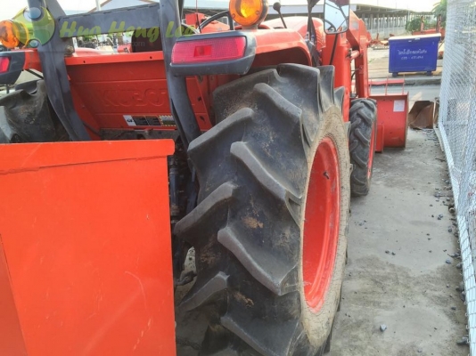 ขายรถไถมือสอง L4708 พร้อม บุ้งกี๋ตัก สวยๆ ชั่วโมงน้อย ผ่อนได้