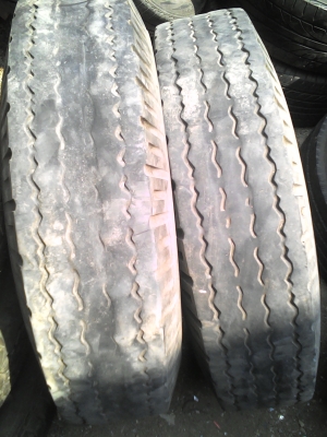 7.00-15 ยาง 6 ล้อกลาง มี 2 เส้น tel.081-427-3941