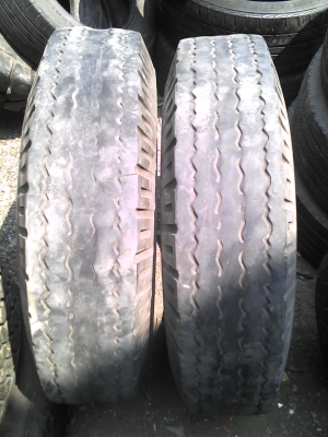 7.00-15 ยาง 6 ล้อกลาง มี 2 เส้น tel.081-427-3941