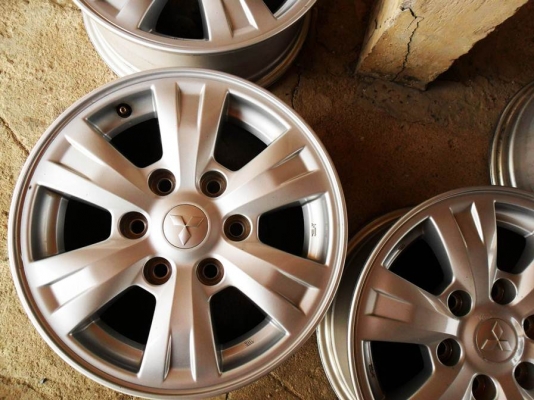 แม็กกระบะ ขอบ16 -6รู139(4วง3,800บ.) แม็กกระบะ ขอบ16 -6รู139(4วง3,800บ.)