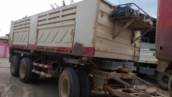 รถอีซูซุ 10 ล้อดั้ม FXZ 320 แรงม้า. ปี  49  ( ขายแม่ , ลูก )    สนใจติดต่อ  081 - 6079515