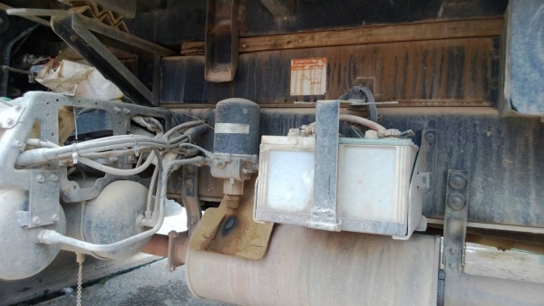 รถอีซูซุ 10 ล้อดั้ม FXZ 320 แรงม้า. ปี  49  ( ขายแม่ , ลูก )    สนใจติดต่อ  081 - 6079515