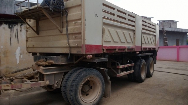 รถอีซูซุ 10 ล้อดั้ม FXZ 320 แรงม้า. ปี  49  ( ขายแม่ , ลูก )    สนใจติดต่อ  081 - 6079515