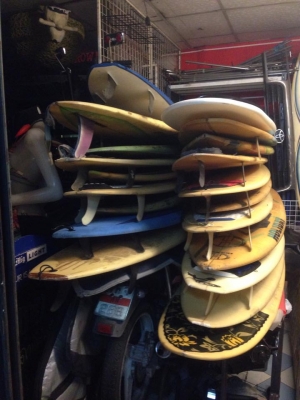 ขาย"เซิร์ฟบอร์ด และวินเซิร์ฟ"มือ2ครับ