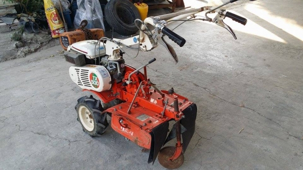 รถพรวนดิน  KUBOTA  รุ่น TX500S  เก่าญี่ปุ่น  เครื่องยนต์ติดง่าย  สภาพสวย พร้อมใช้งาน  มีเกียแบบตีเดินหน้าและเกียตีถอยหลัง