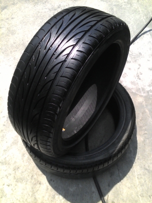 205/45R17 DEESTO NE CARRERAS R102 ปี2012 มี 2 เส้น tel.081-427-3941