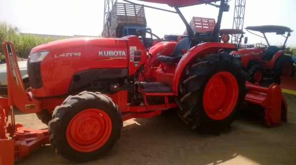 ขายรถไถคูโบต้าL4708ไบมีกตราช้างโลตารี้ตราช้างขายราคา395000บาทราคานี้ต่อรองได้อีกไมขึ้น1800ช.มสนใจโทร0813655997อำพร พาเจริญ