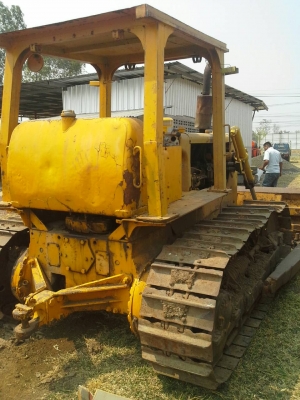 ขายรถแทรกเตอร์ CAT D5D เกียร์ ตัดสภเพพร้อมใซ้เครื่องดีเกียร์ดีเอกสารใบสัญญาซื้อขาย