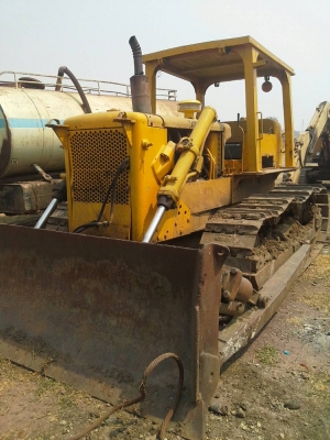 ขายรถแทรกเตอร์ CAT D5D เกียร์ ตัดสภเพพร้อมใซ้เครื่องดีเกียร์ดีเอกสารใบสัญญาซื้อขาย