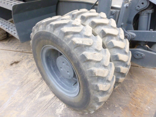 รถขุดล้อยาง PW160ES-7K 4695hrs 2004yr Tel : 098-858-5524 สามภพ ครับ