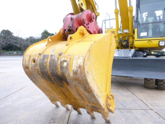 รถขุดล้อยาง PW160ES-7K 4695hrs 2004yr Tel : 098-858-5524 สามภพ ครับ