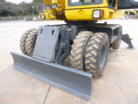 รถขุดล้อยาง PW160ES-7K 4695hrs 2004yr Tel : 098-858-5524 สามภพ ครับ