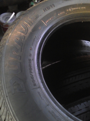 205/70R15 BRIDGESTONE DURAVIS 611 ปี2012 สวย ดอกยางหนาลึกไม่มีปะ tel.081-427-3941