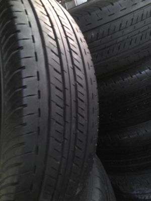 205/70R15 BRIDGESTONE DURAVIS 611 ปี2012 สวย ดอกยางหนาลึกไม่มีปะ tel.081-427-3941